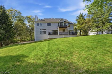 33 Scheurman Terrace Green Brook NJ 07059