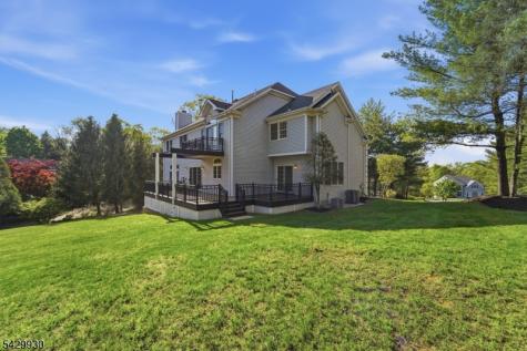 33 Scheurman Terrace Green Brook NJ 07059