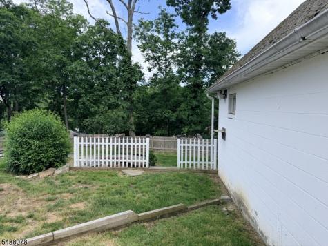 3 Adams Trail Hopatcong NJ 07843