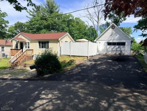 3 Adams Trail Hopatcong NJ 07843