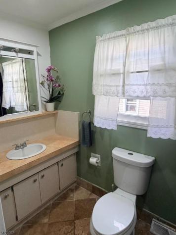 3 Adams Trail Hopatcong NJ 07843
