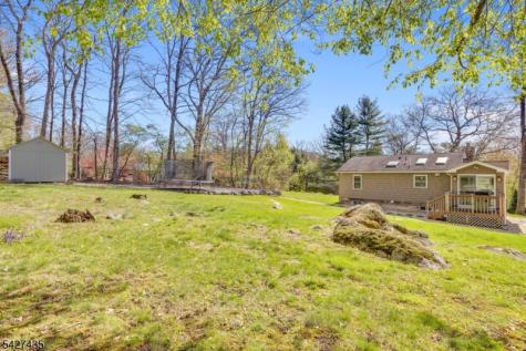 1 Pathfinder Trail Jefferson NJ 07885