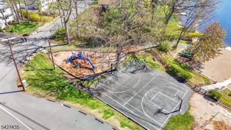 1 Pathfinder Trail Jefferson NJ 07885