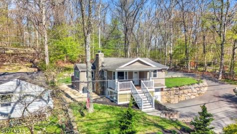 1 Pathfinder Trail Jefferson NJ 07885