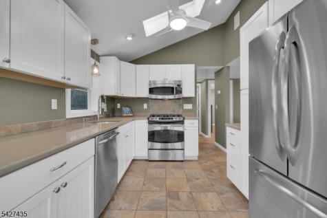 1 Pathfinder Trail Jefferson NJ 07885