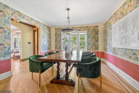 18 Burroughs Way Maplewood NJ 07040
