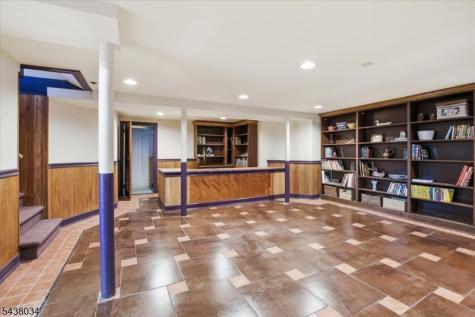 18 Burroughs Way Maplewood NJ 07040