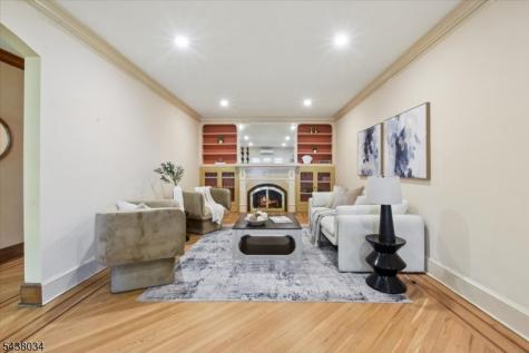 18 Burroughs Way Maplewood NJ 07040