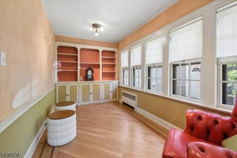 18 Burroughs Way Maplewood NJ 07040