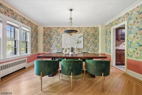18 Burroughs Way Maplewood NJ 07040