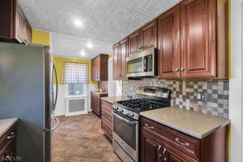 28 Grand Avenue Washington NJ 07882