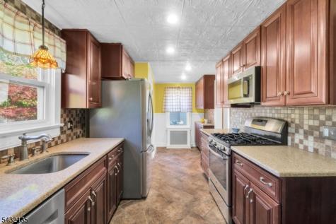 28 Grand Avenue Washington NJ 07882