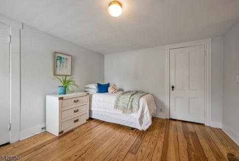 484 Pulis Avenue Franklin Lakes NJ 07417