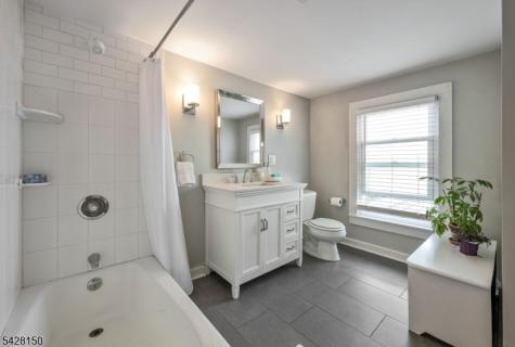 484 Pulis Avenue Franklin Lakes NJ 07417