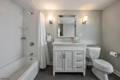 484 Pulis Avenue Franklin Lakes NJ 07417