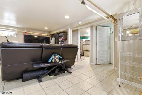 2044 High Street Union NJ 07083