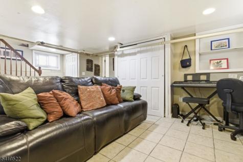 2044 High Street Union NJ 07083