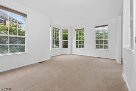 19 Cummington Lane Raritan NJ 08822