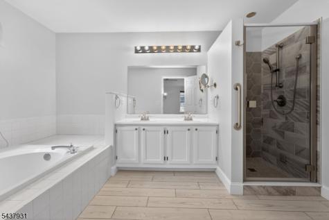 19 Cummington Lane Raritan NJ 08822