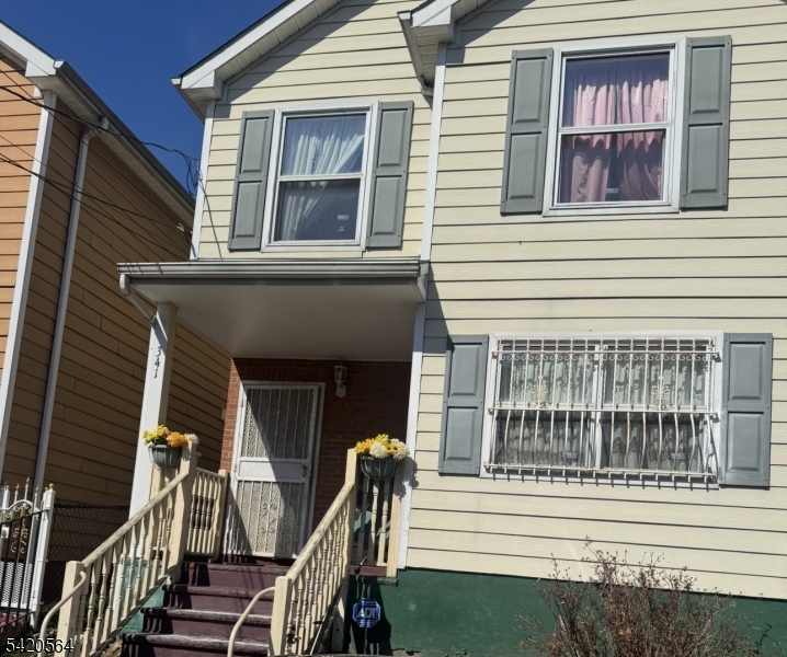 341 Hunterdon Street Newark NJ 07103