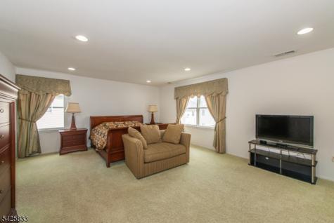 17 Nicole Lane Parsippany-troy Hills NJ 07054