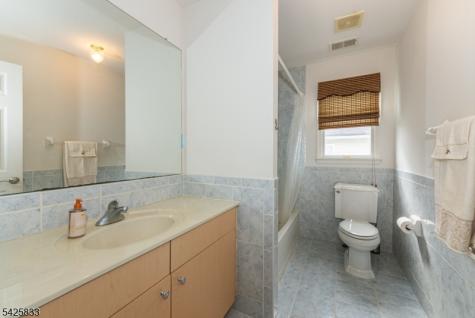 17 Nicole Lane Parsippany-troy Hills NJ 07054