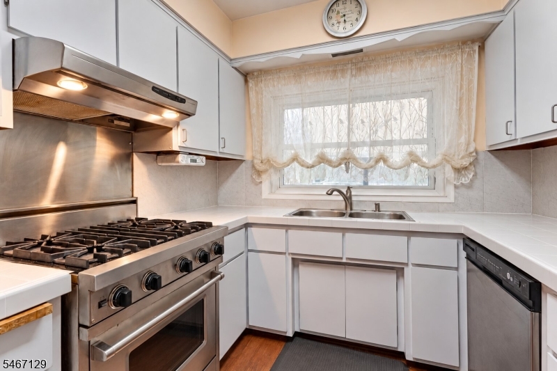 176 Washington Road Sayreville NJ 08872
