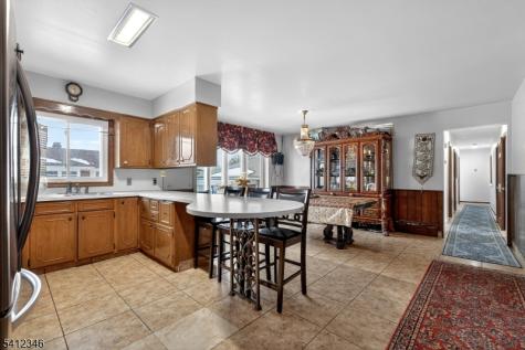 6 E 2nd Street Woodbridge NJ 07064