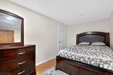 6 E 2nd Street Woodbridge NJ 07064