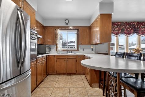 6 E 2nd Street Woodbridge NJ 07064