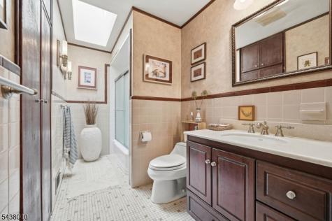 38 W Main Street Mendham NJ 07945