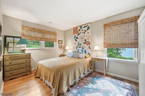 38 W Main Street Mendham NJ 07945