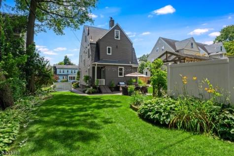 18 Gardiner Place Montclair NJ 07042