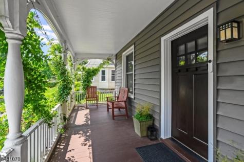 18 Gardiner Place Montclair NJ 07042