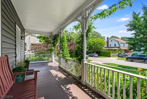 18 Gardiner Place Montclair NJ 07042