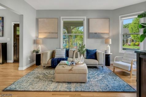 18 Gardiner Place Montclair NJ 07042