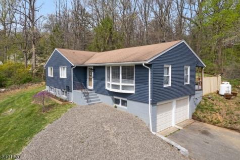 2 Christine Road Independence NJ 07840