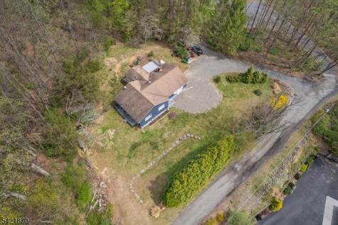 2 Christine Road Independence NJ 07840
