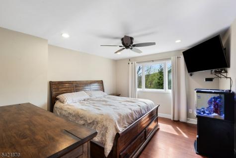 2 Christine Road Independence NJ 07840