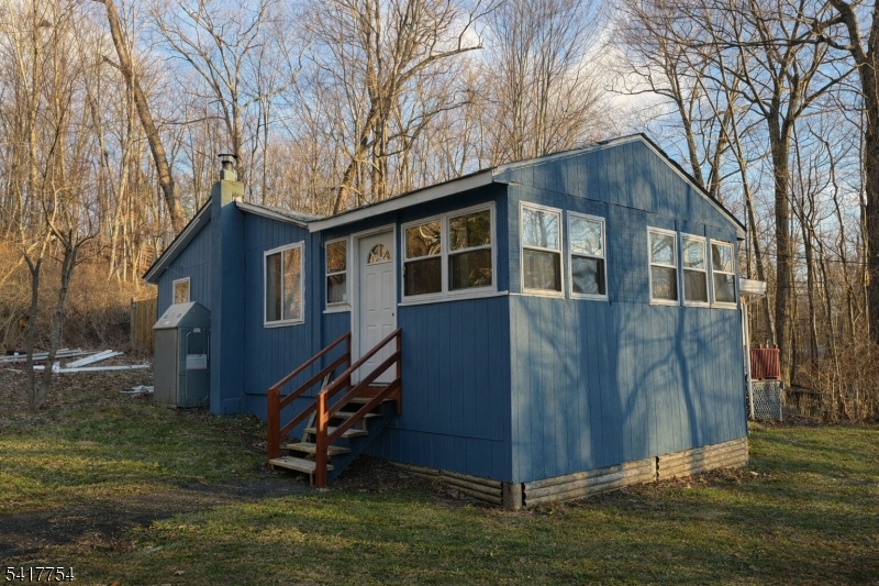 901 Chestnut Path Stillwater NJ 07860