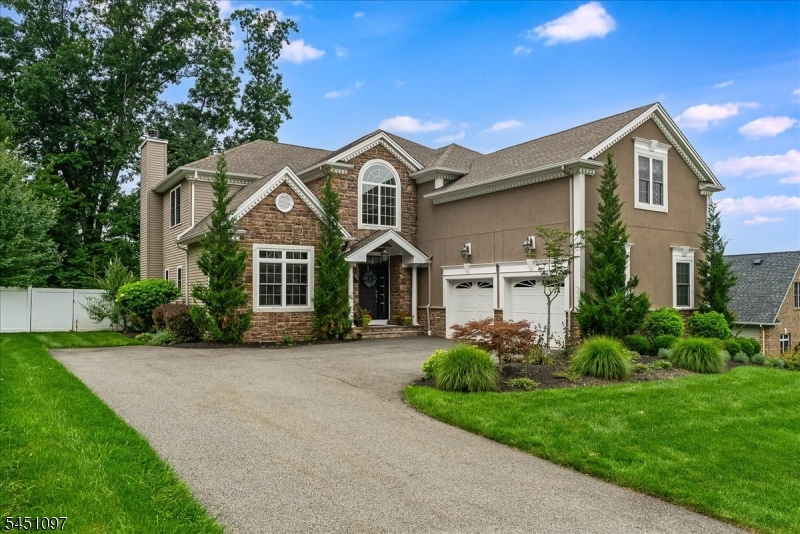 6 Jared Place Mount Olive NJ 07828