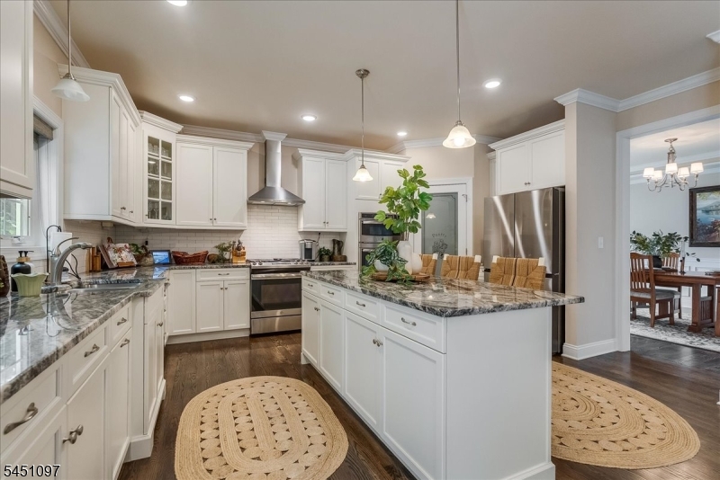 6 Jared Place Mount Olive NJ 07828
