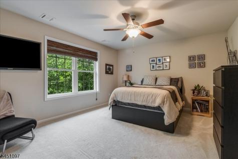 6 Jared Place Mount Olive NJ 07828