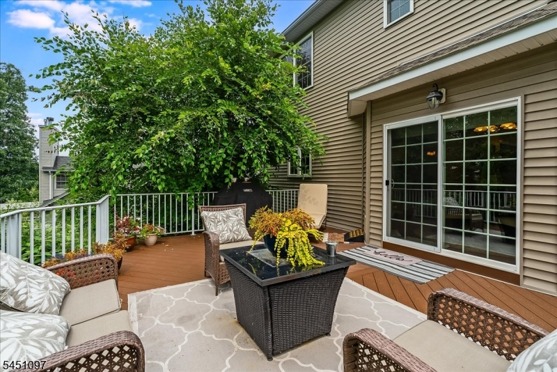 6 Jared Place Mount Olive NJ 07828