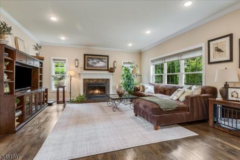 6 Jared Place Mount Olive NJ 07828