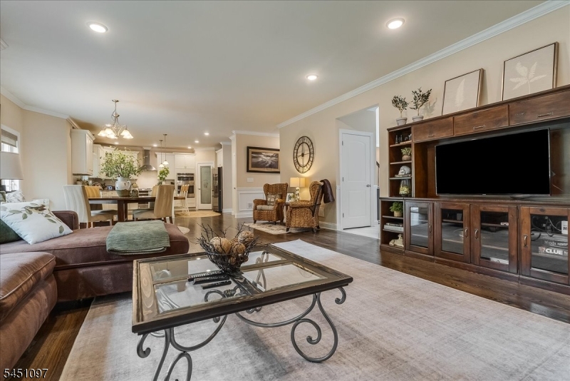 6 Jared Place Mount Olive NJ 07828