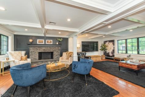 6 Lauri Drive Florham Park NJ 07932