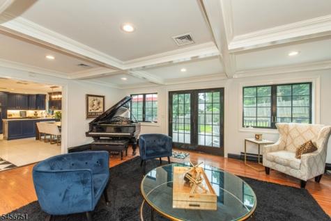 6 Lauri Drive Florham Park NJ 07932
