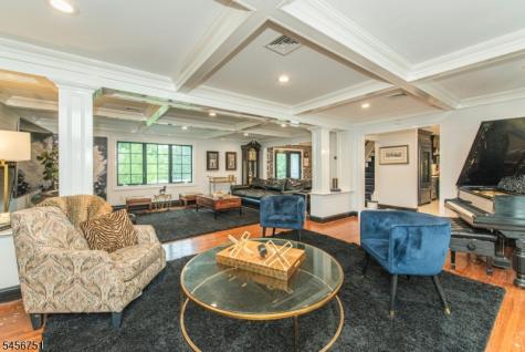 6 Lauri Drive Florham Park NJ 07932