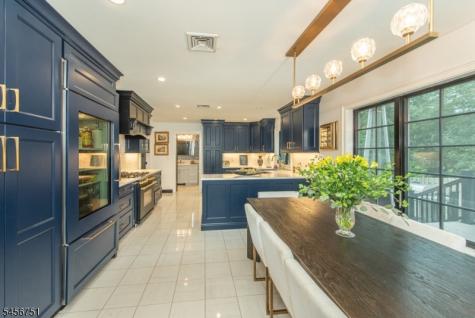 6 Lauri Drive Florham Park NJ 07932